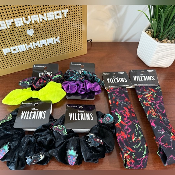 New Scunci Disney Villains Scrunchies / Headband Bundle lot of 6 - Picture 1 of 7